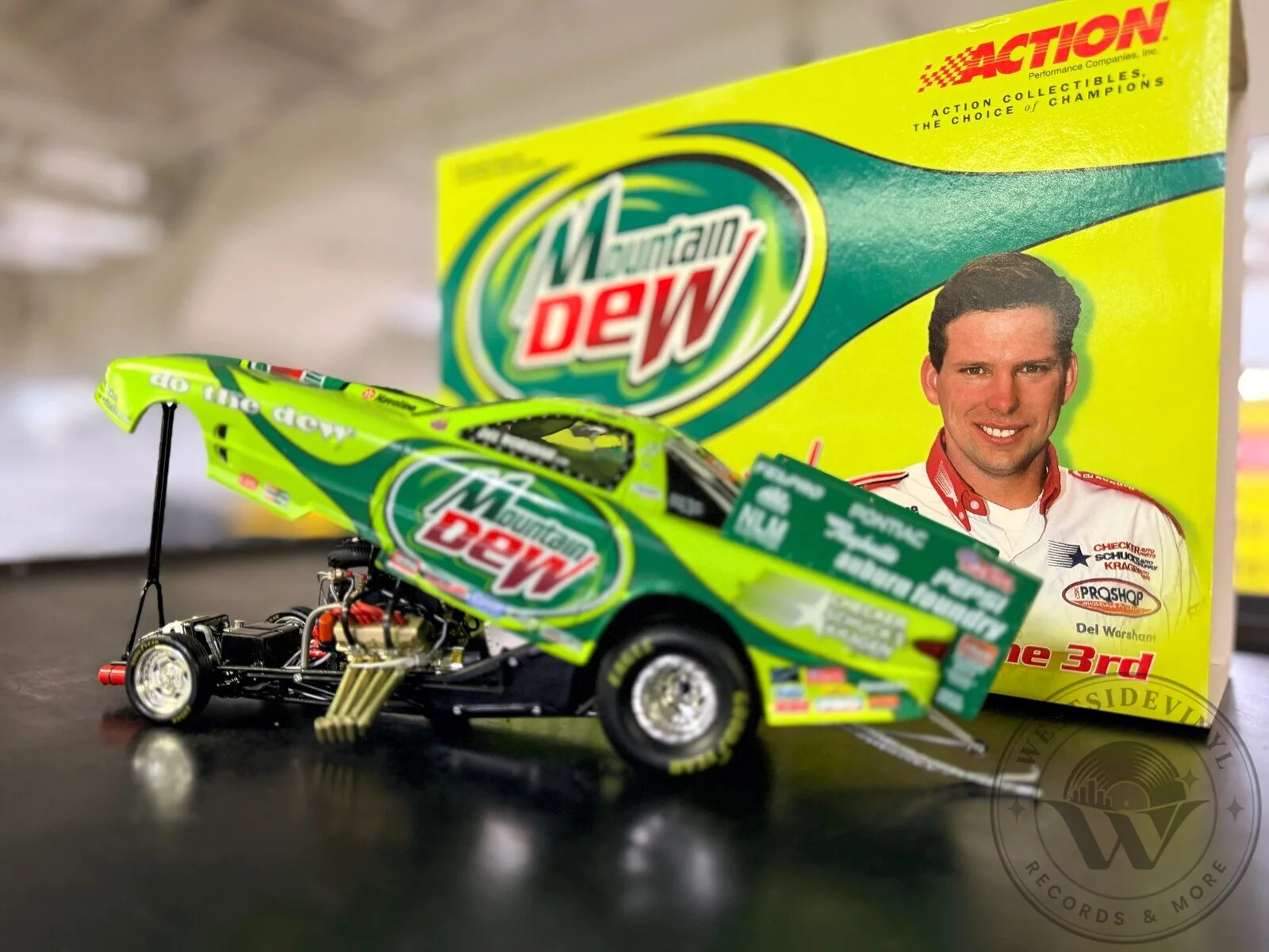 Del Worsham 2001 Mountain Dew Pontiac Firebird Funny Car Diecast Model 8 Del Worsham 2001 Mountain Dew Pontiac Firebird Funny Car Diecast Model